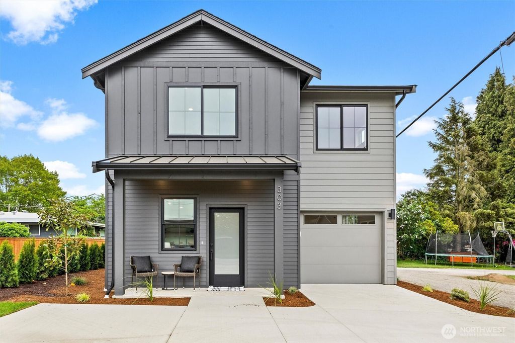 303 S 17th Street, Lynden, WA 98264