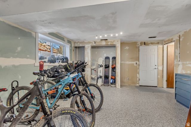 7211 S CYPRESS WAY, Cottonwood Heights, UT 84121