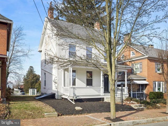 141 S WASHINGTON ST, Greencastle, PA 17225
