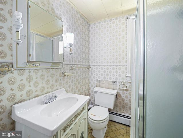 141 S WASHINGTON ST, Greencastle, PA 17225