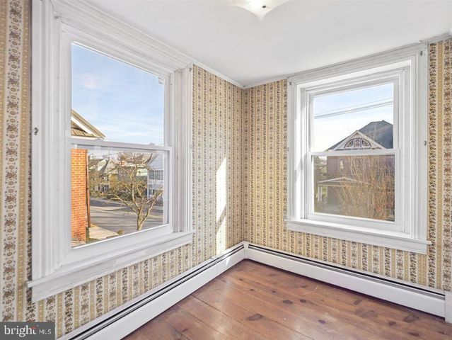 141 S WASHINGTON ST, Greencastle, PA 17225