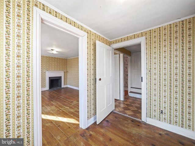 141 S WASHINGTON ST, Greencastle, PA 17225