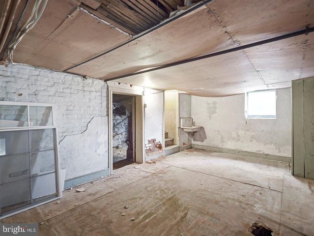 141 S WASHINGTON ST, Greencastle, PA 17225