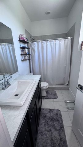 326 NE 5th Pl, Florida City, FL 33034