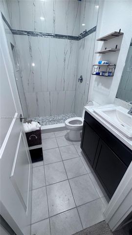 326 NE 5th Pl, Florida City, FL 33034