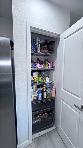 326 NE 5th Pl, Florida City, FL 33034