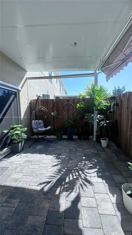 326 NE 5th Pl, Florida City, FL 33034