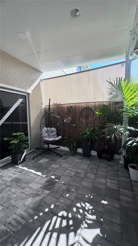 326 NE 5th Pl, Florida City, FL 33034