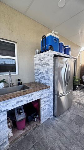 326 NE 5th Pl, Florida City, FL 33034