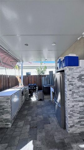 326 NE 5th Pl, Florida City, FL 33034