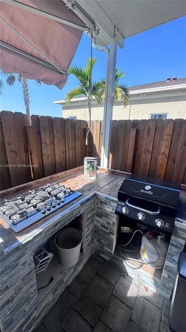 326 NE 5th Pl, Florida City, FL 33034