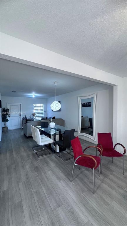 326 NE 5th Pl, Florida City, FL 33034