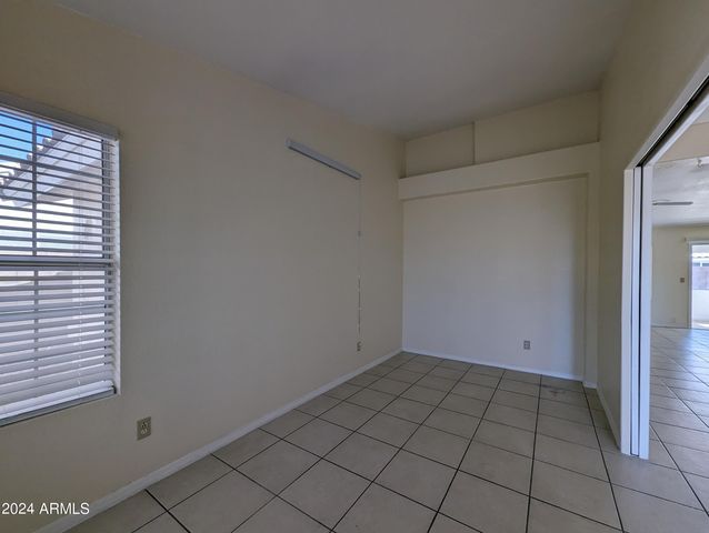 11941 N 69TH Avenue, Peoria, AZ 85345