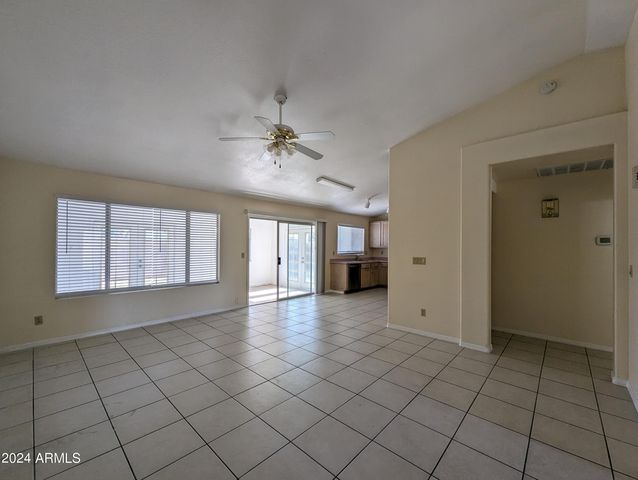 11941 N 69TH Avenue, Peoria, AZ 85345