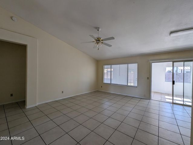 11941 N 69TH Avenue, Peoria, AZ 85345