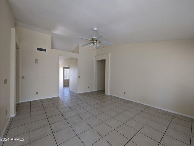 11941 N 69TH Avenue, Peoria, AZ 85345