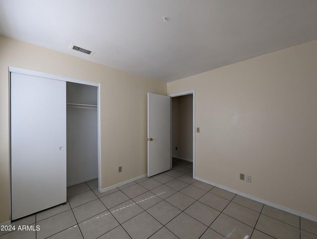 11941 N 69TH Avenue, Peoria, AZ 85345