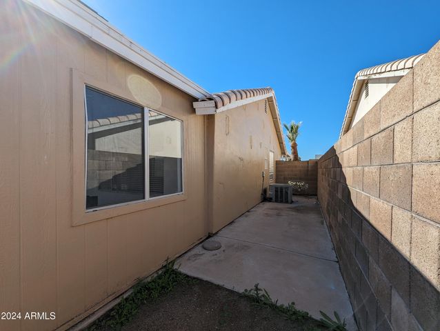 11941 N 69TH Avenue, Peoria, AZ 85345