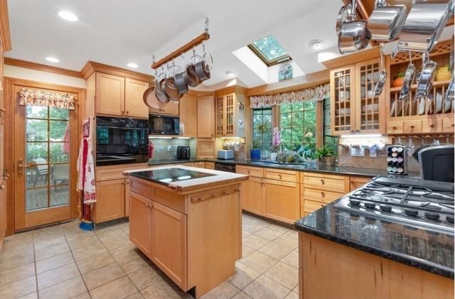 170 Morton St, Newton, MA 02459