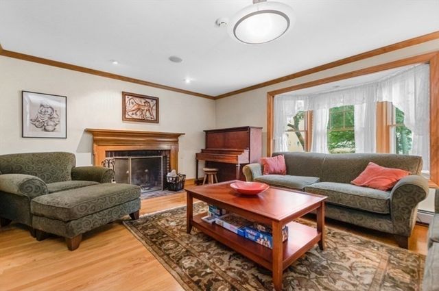 170 Morton St, Newton, MA 02459