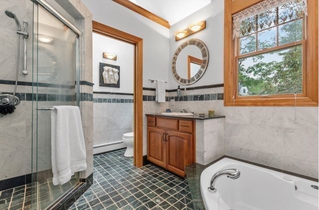 170 Morton St, Newton, MA 02459