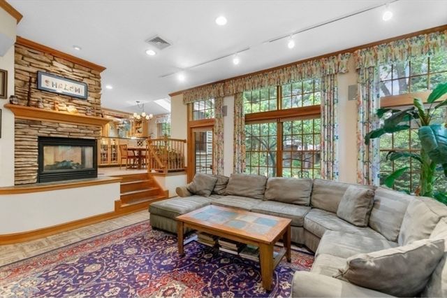 170 Morton St, Newton, MA 02459