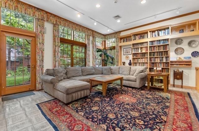 170 Morton St, Newton, MA 02459