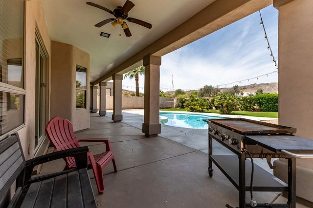 918 W Windsong Drive, Phoenix, AZ 85045