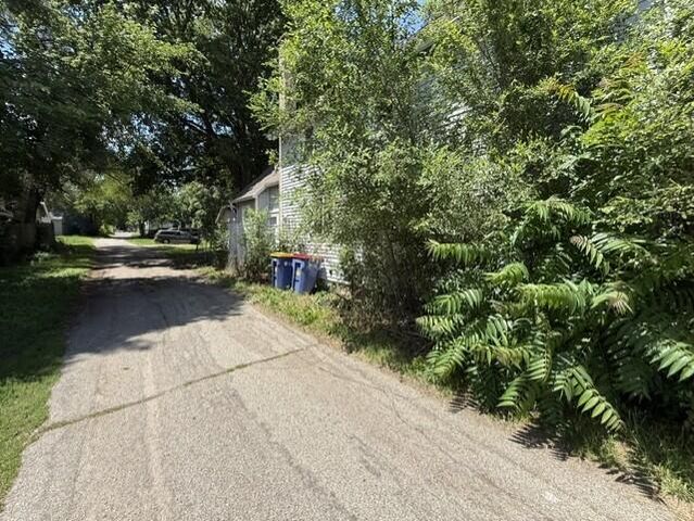 1335 Kalamazoo Avenue, Grand Rapids, MI 49507