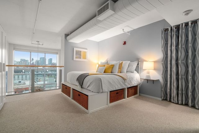 25 Channel Center St 807, Boston, MA 02210