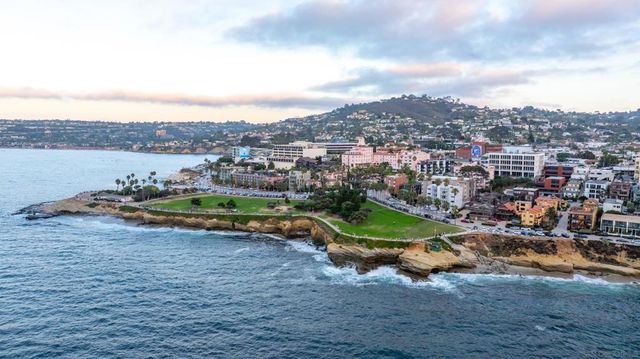 1039 Coast Blvd H, La Jolla, CA 92037