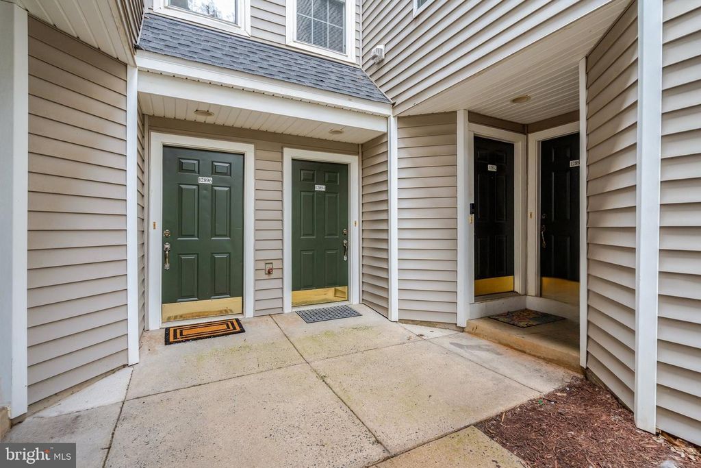 12892 FAIR BRIAR LN, Fairfax, VA 22033