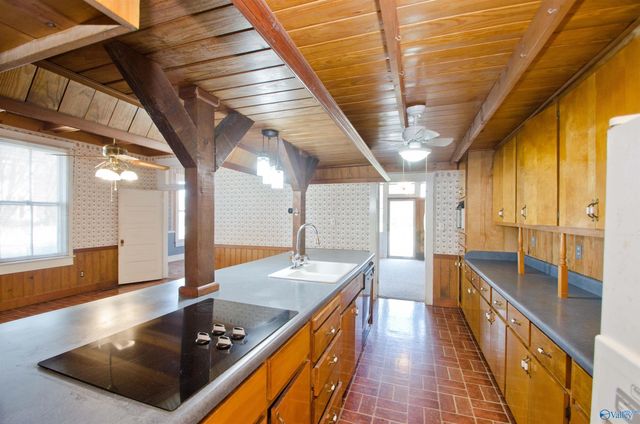 500 S Clinton Street, Athens, AL 35611