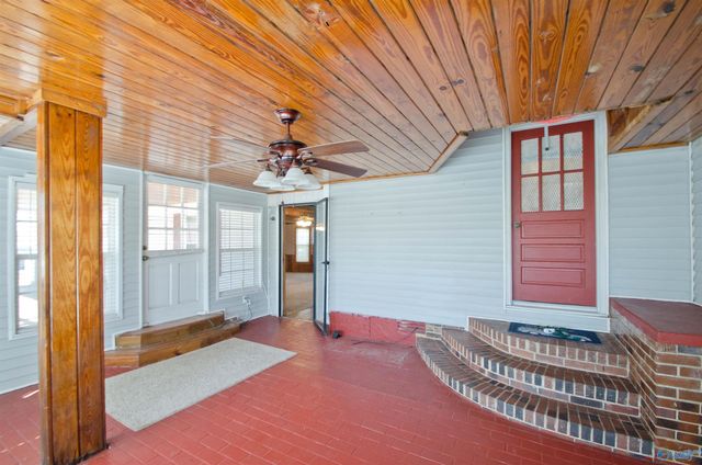 500 S Clinton Street, Athens, AL 35611