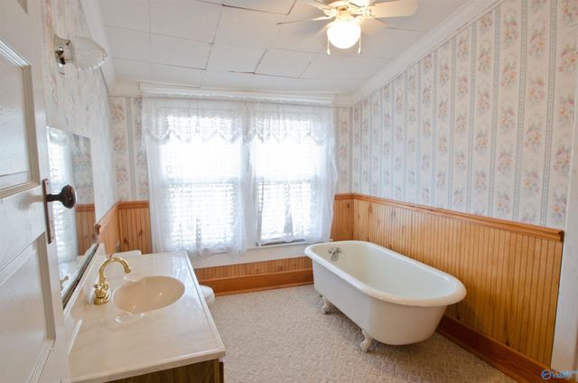 500 S Clinton Street, Athens, AL 35611