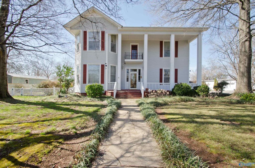 500 S Clinton Street, Athens, AL 35611