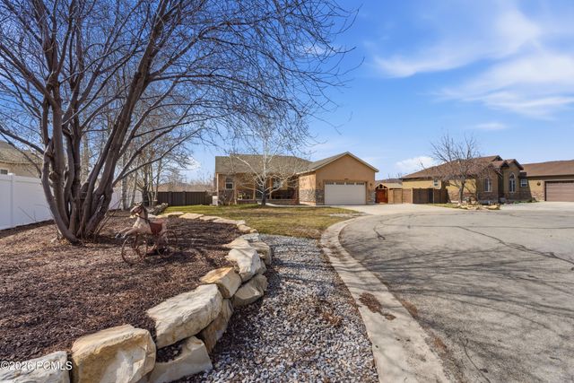 5325 Bridle Circle, Oakley, UT 84055