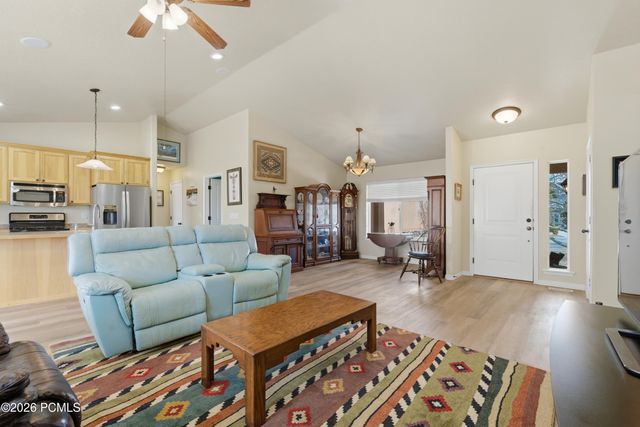 5325 Bridle Circle, Oakley, UT 84055