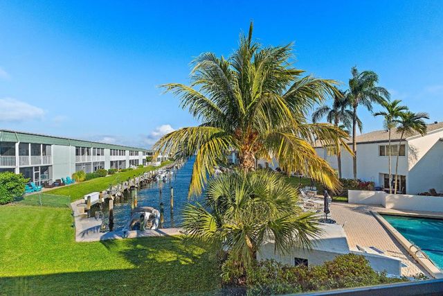 118 Castlewood Drive 123, North Palm Beach, FL 33408
