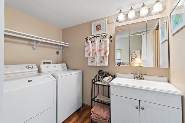 118 Castlewood Drive 123, North Palm Beach, FL 33408