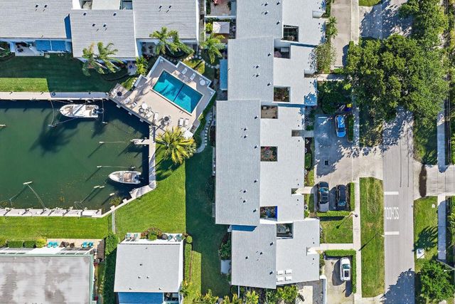 118 Castlewood Drive 123, North Palm Beach, FL 33408