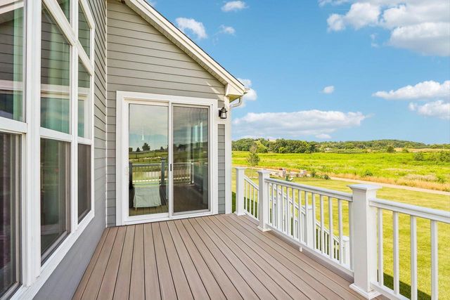W256N6649 Beaver Creek LANE, Sussex, WI 53089