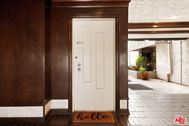 360 S Euclid Avenue 125, Pasadena, CA 91101