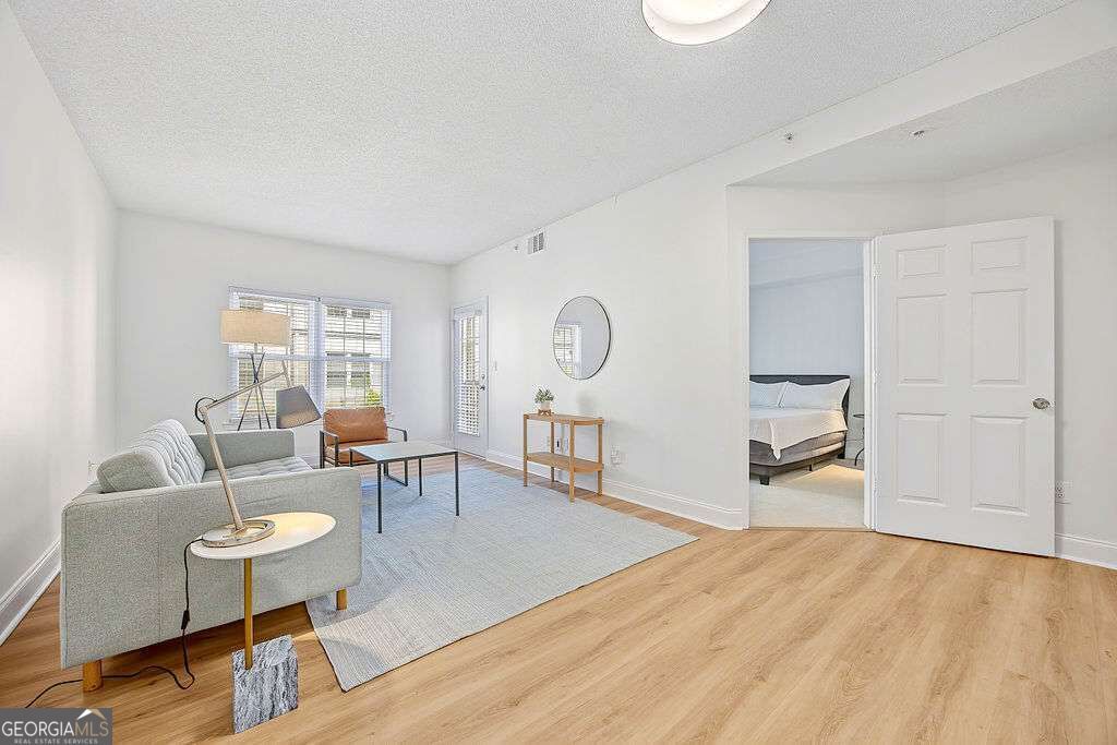 1075 Peachtree Walk NE A301, Atlanta, GA 30309 — exterior