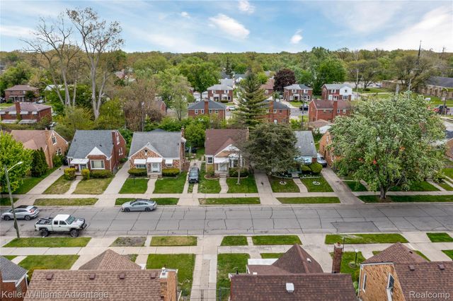 19438 Winthrop Street, Detroit, MI 48235