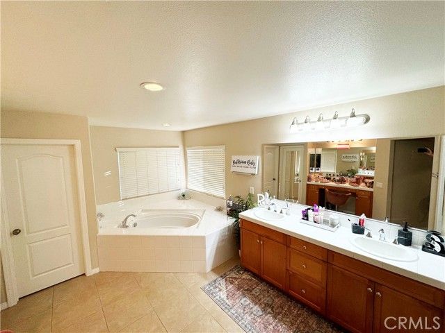 23375 Toronja Corte, Corona, CA 92883