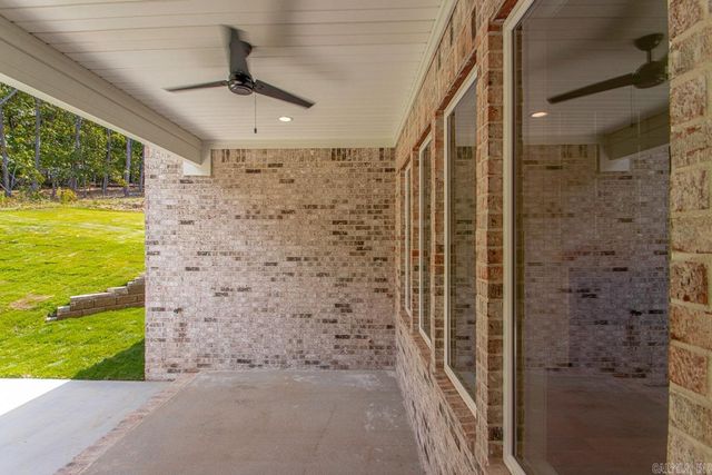 131 Calion Ct, Little Rock, AR 72223
