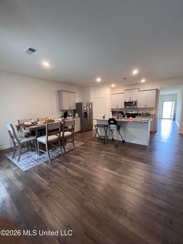 8799 Mary Frances Drive, Southaven, MS 38671
