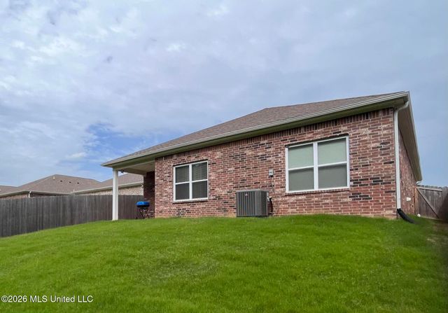 8799 Mary Frances Drive, Southaven, MS 38671
