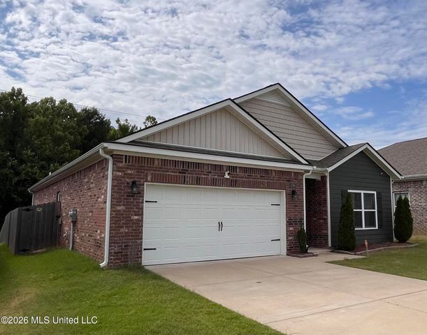 8799 Mary Frances Drive, Southaven, MS 38671